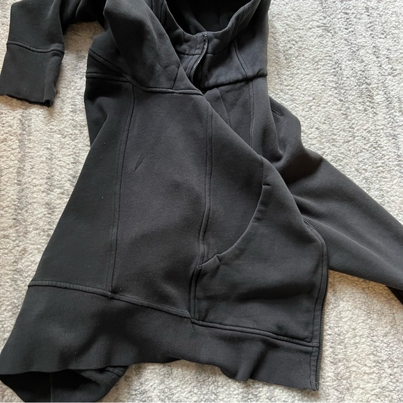Lululemon Black Full Zip Scuba Hoodie Size 10 - Picture 11 of 15